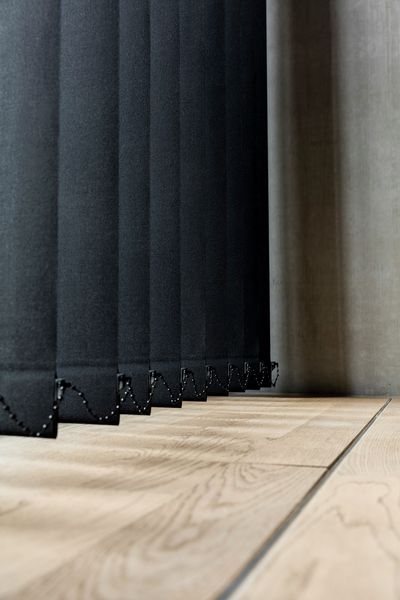 Tende a strisce verticali, SG 2960, Colorama 2, Office, Bern, Switzerland