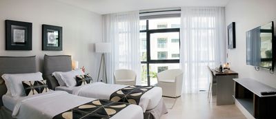 Tende arricciate, SG 1280, Someo, English Point Marina, Mombasa, Kenya