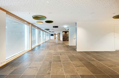 Tende a rullo, SG 4970, Aluscreen Futura 3%, Room shot "Glacier Restaurant Jungfraujoch", Switzerland