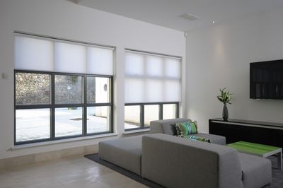 Tende a rullo, SG 4910, Colorama 2, Room shot "Kenny Miller Home", Edinburgh, United Kingdom