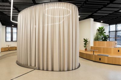 Tende arricciate, SG 6100, Colorama 2 Multicolour, HUBB Biologiezentrum Universität Wien, Vienna, Austria