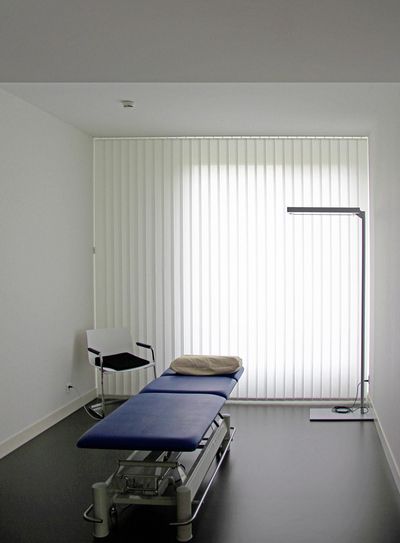 Tende a strisce verticali, SG 2810, Colorama 2 Bioactive, Hospital, Meyriez, Switzerland