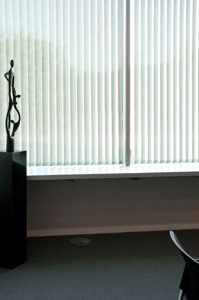 Tende a strisce verticali, SG 2810, Room shot "Rivella Headquarters", Rothrist, Switzerland